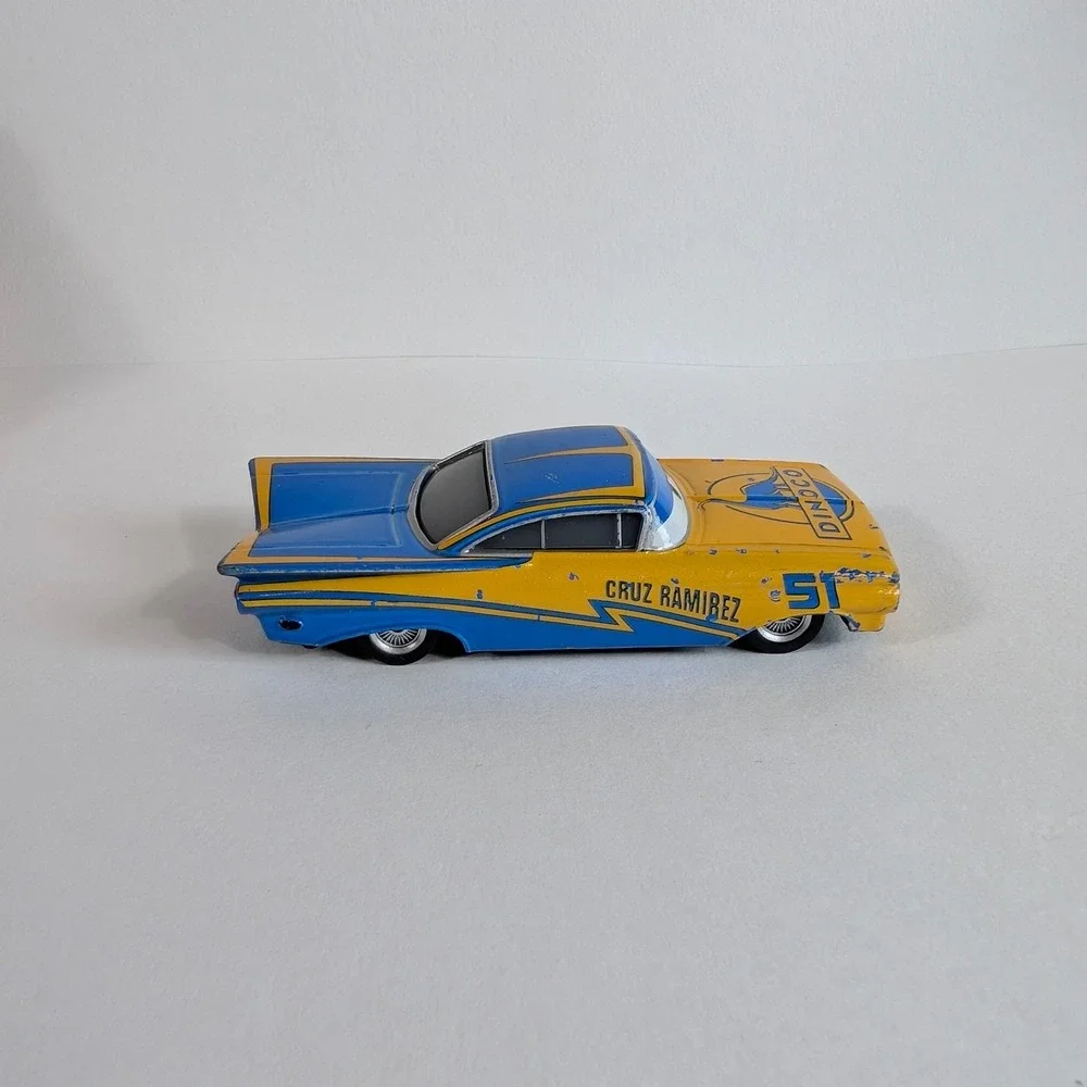 Disney Pixar Cars Mattel Ramone Dinoco 51 Diecast Car Blue Yellow